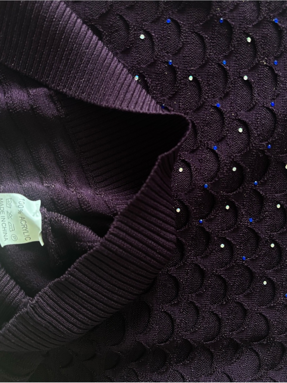 🔴 Elegantly Embellished Eggplant Knit Top- One Size - Picture 11 of 11